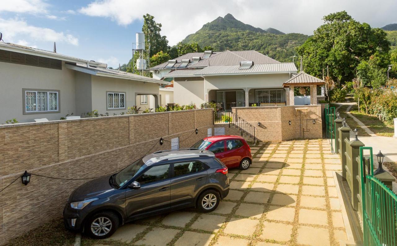 Beau Vallon Villa Chalets Exterior photo