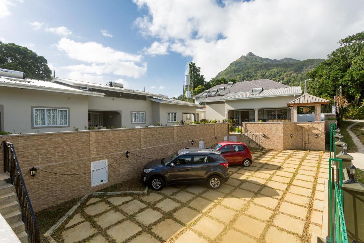 Beau Vallon Villa Chalets Exterior photo