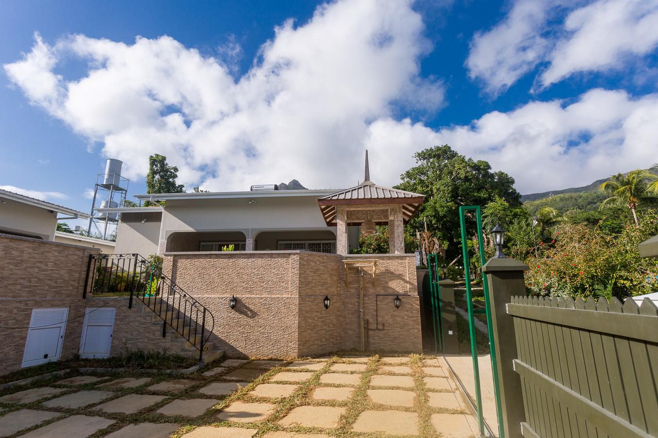 Beau Vallon Villa Chalets Exterior photo