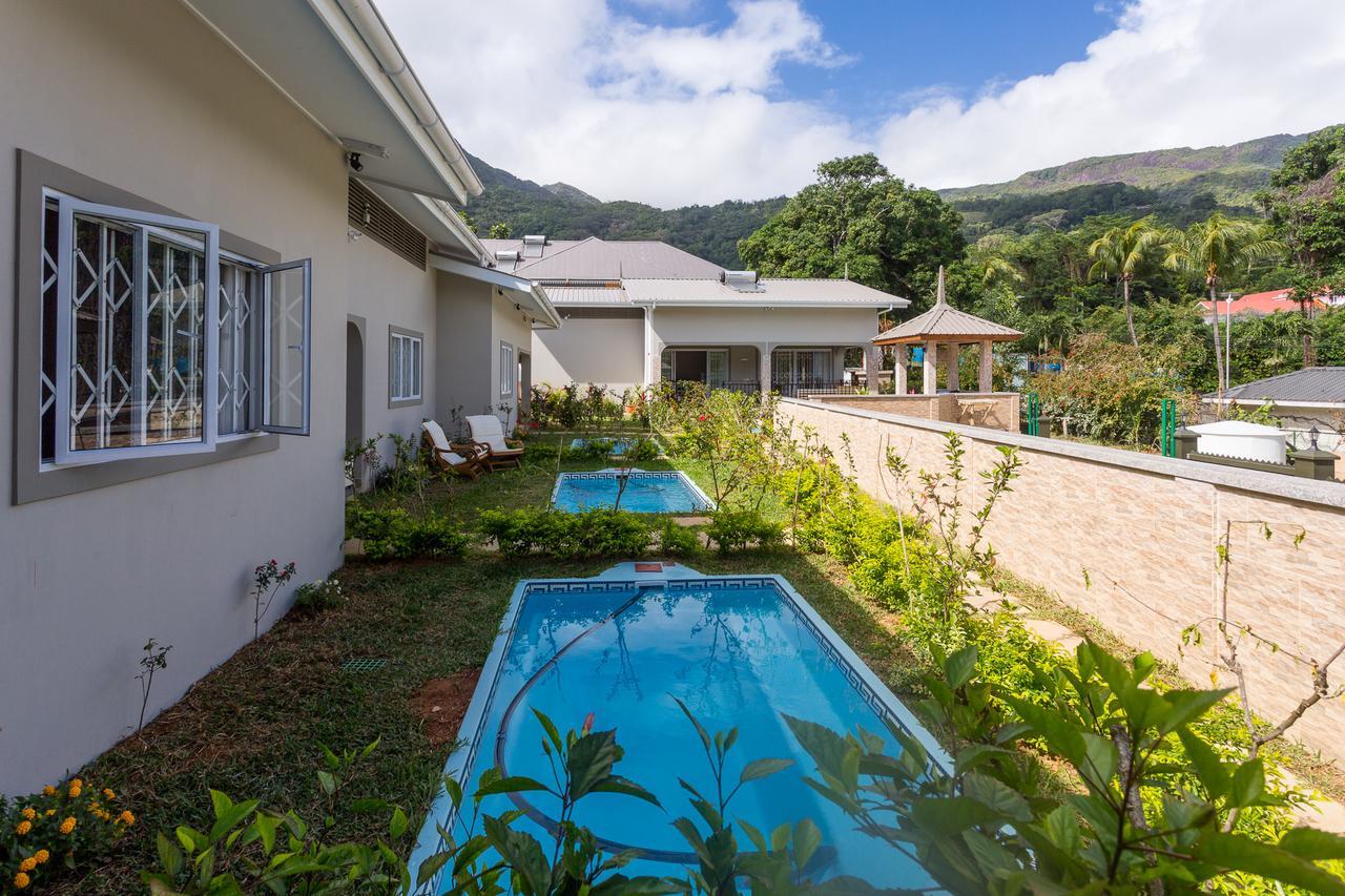 Beau Vallon Villa Chalets Exterior photo