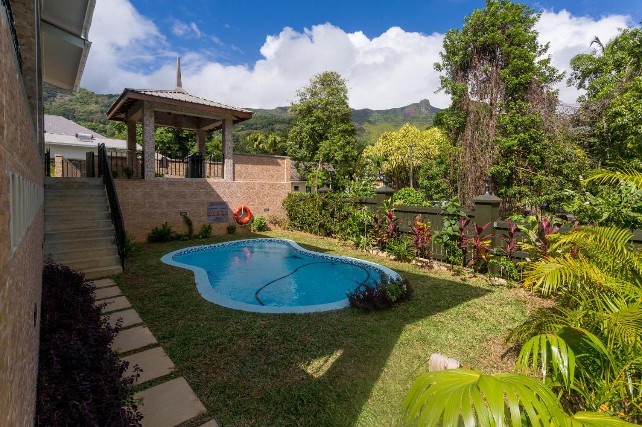 Beau Vallon Villa Chalets Exterior photo