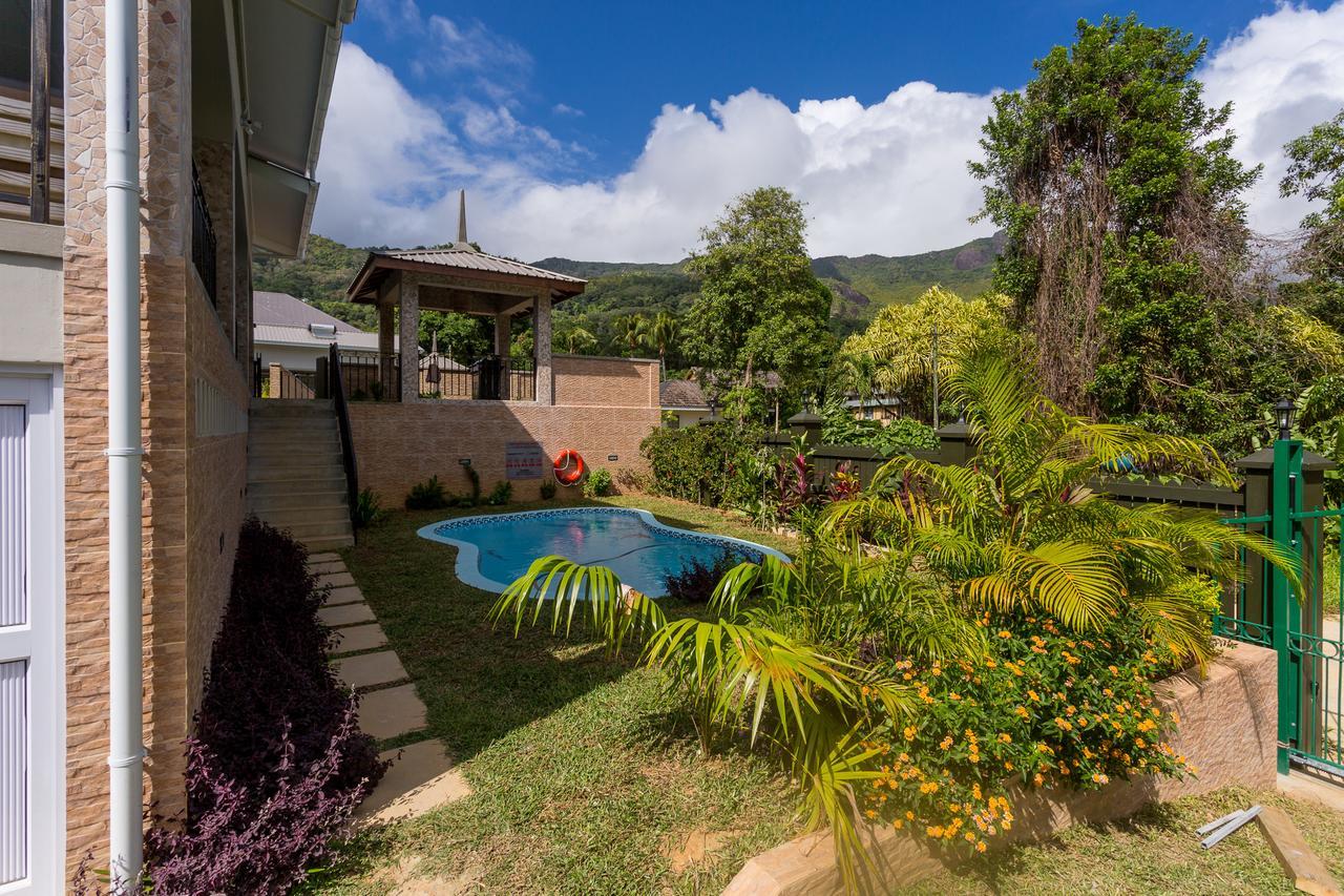 Beau Vallon Villa Chalets Exterior photo